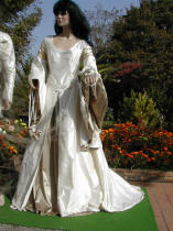 La robe de mariée elfique de  Dame Anne