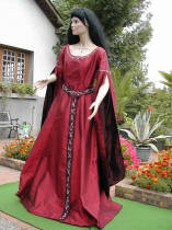 La robe de mariée médiévale de Dame Carol