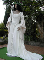 La robe de mariée elfique de Dame Rachel