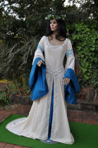 La robe elfique de Dame Laëtitia