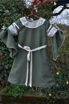 Robe médiévale pour enfant
