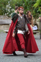 Le costume viking de Sieur Gaël, cape, chemise,  pantalon et pourpoint