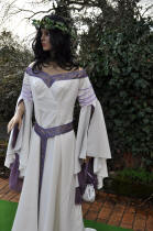 La robe de mariée elfique de Dame Marguerite