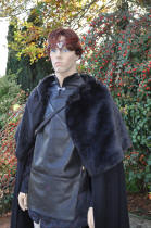 Le costume médiéval de Sieur Benoit, inspiré de Jon snow