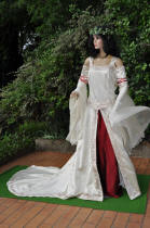 La robe de mariée elfique de Dame Sandra