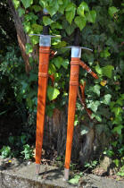 Fourreaux en cuir marron clair pour épées médiévales